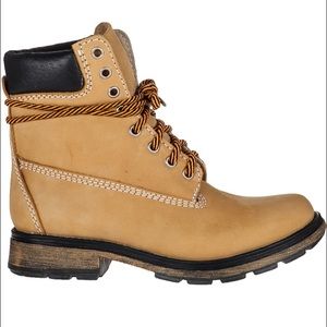 Steve Madden Pasa Ankle Boots